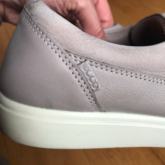 Ecco Soft 7 II Womens Slip-on sneakers taupe beige shoes womens size 9 US Eu 40 - Picture 3 of 14